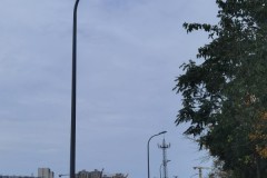 农村道路安装太阳能路灯，灯杆高度和间距怎么确定？