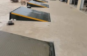 货柜车登车桥选型指南：物流装卸效率提升的工程化解决路径