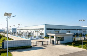 太阳能路灯测评：工厂园区低温续航实测解析