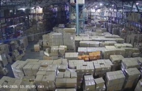 上海FBA头程物流：海运空运如何选择更划算
